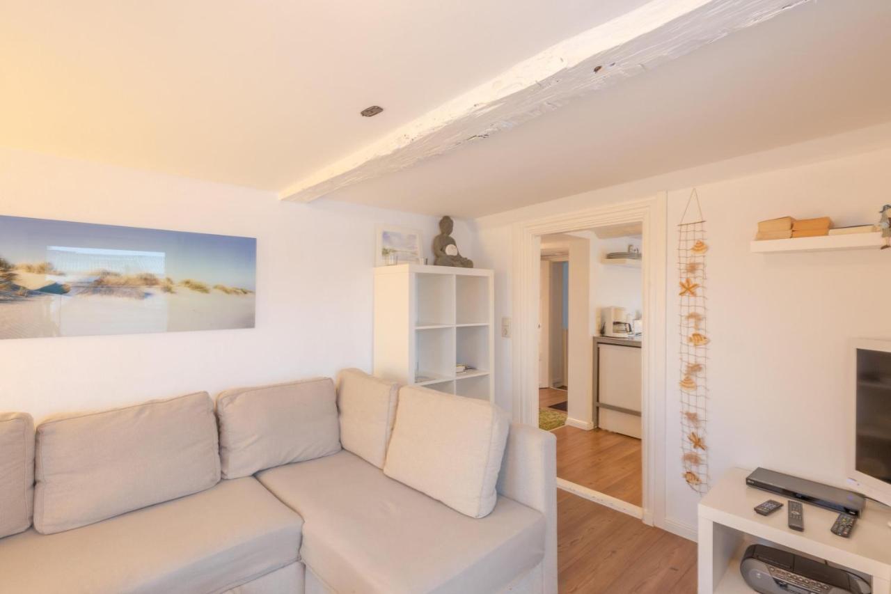 Apartmenthaus Toenning Kleine Kajuete Tönning Exterior foto